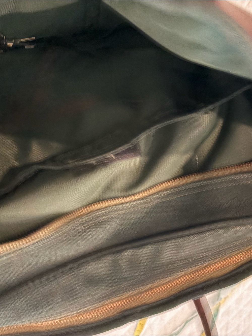 Orvis Brown Leather and Green Canvas Travel Bag - Picture 3 of 3